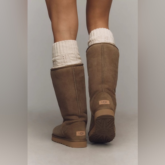 UGG Classic Tall II Boots in Neutral Size New in Box